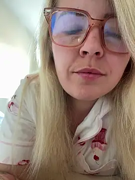 xxcurvyjessiexx online show from April 5, 8:55 am