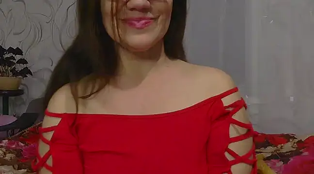 Snapshot of KittyyLaBeauty chatting on March 15, 5:59 pm KittyyLaBeauty online show from March 15, 5:59 pm