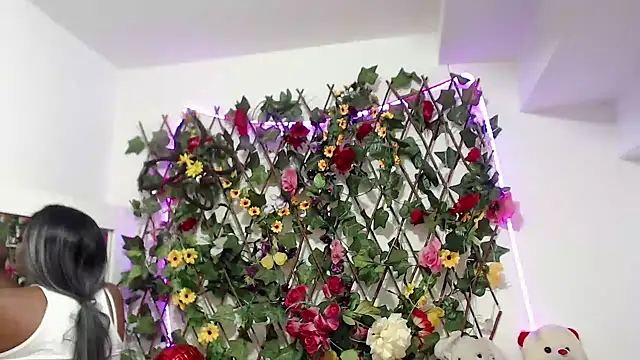 Snapshot of sexysusan4you chatting on December 10, 8:16 pm sexysusan4you online show from December 10, 8:16 pm