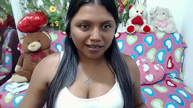 Snapshot of sexysusan4you chatting on December 11, 11:43 pm sexysusan4you online show from December 11, 11:43 pm