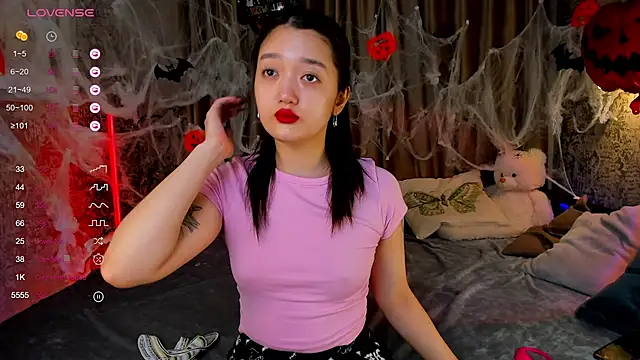 FreyaRaya online show from October 25, 2:30 am