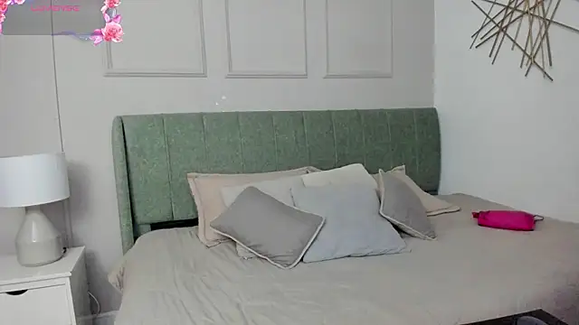 Sussanewolf online show from March 19, 12:20 pm