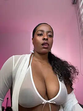 Snapshot of evangeline_ch chatting on June 1, 5:47 pm evangeline ch online show from June 1, 5:47 pm