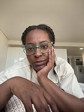 Snapshot of evangeline_ch chatting on June 24, 11:26 pm evangeline ch online show from June 24, 11:26 pm
