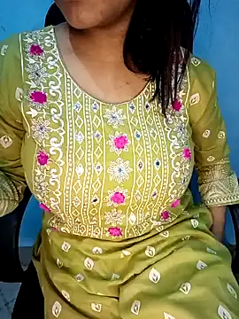 Snapshot of Dayna-36 chatting on December 21, 7:38 pm Dayna-36 online show from December 21, 7:38 pm