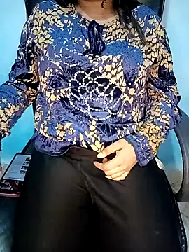 Snapshot of Dayna-36 chatting on January 1, 8:58 pm Dayna-36 online show from January 1, 8:58 pm