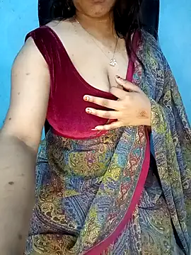 Snapshot of Dayna-36 chatting on February 6, 10:21 pm Dayna-36 online show from February 6, 10:21 pm