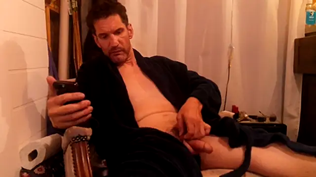 Snapshot of Haztogo4me chatting on May 29, 8:23 am Haztogo4me online show from May 29, 8:23 am
