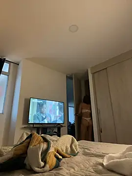 Snapshot of Susi_bell chatting on February 16, 9:38 pm Susi bell online show from February 16, 9:38 pm