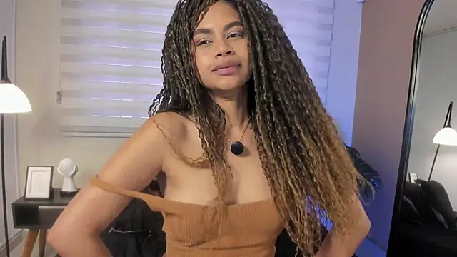Snapshot of nayah__ chatting on April 19, 6:10 pm nayah online show from April 19, 6:10 pm
