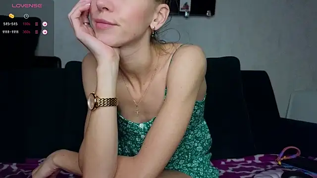 FoxLoveBasik online show from March 6, 6:48 pm