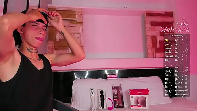 AmberAdams  online show from March 29, 2:50 pm