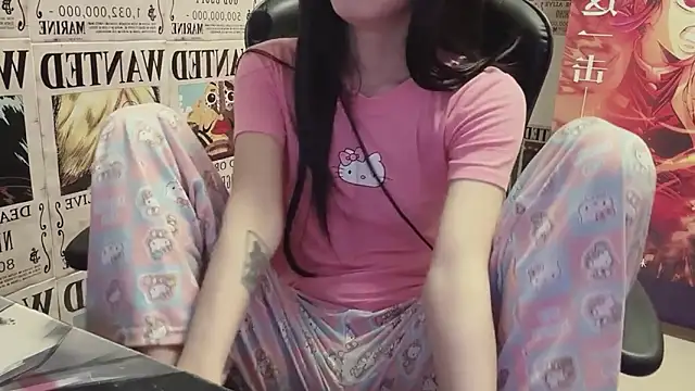 Snapshot of SNAKEgirlQAQ chatting on May 31, 6:09 pm SNAKEgirlQAQ online show from May 31, 6:09 pm
