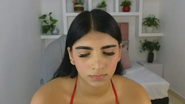 Snapshot of maiaa_ruiz chatting on June 12, 1:21 pm maiaa ruiz online show from June 12, 1:21 pm