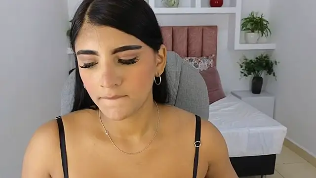 Snapshot of maiaa_ruiz chatting on July 30, 8:19 pm maiaa ruiz online show from July 30, 8:19 pm