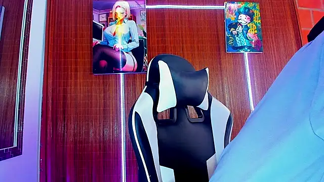 Snapshot of Liam_lee chatting on February 13, 2:13 pm Liam lee online show from February 13, 2:13 pm