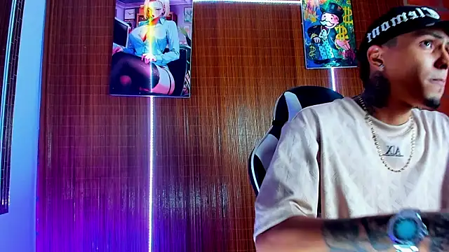 Snapshot of Liam_lee chatting on March 5, 12:17 am Liam lee online show from March 5, 12:17 am