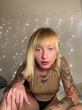 haileyhope  online show from October 1, 6:36 pm