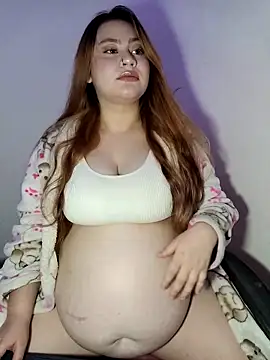 Snapshot of Scarlet_garnet chatting on February 14, 3:33 am Scarlet garnet online show from February 14, 3:33 am