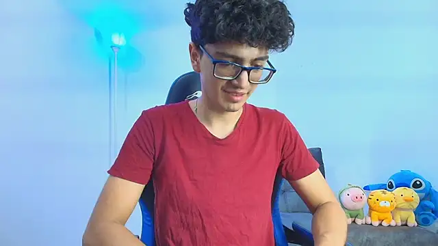 Snapshot of TylerWhite_ chatting on October 26, 6:36 pm TylerWhite online show from October 26, 6:36 pm