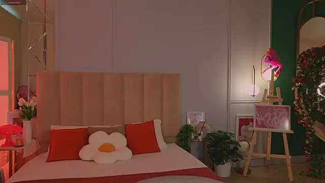 Meow Nancy online show from April 29, 5:11 am
