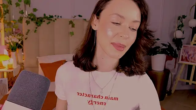 Snapshot of Meow_Nancy chatting on June 15, 5:09 am Meow Nancy online show from June 15, 5:09 am