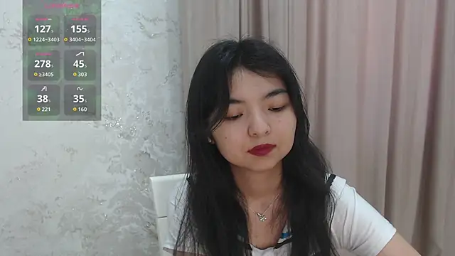 Snapshot of Shy_Kira chatting on July 17, 8:43 am Shy Kira online show from July 17, 8:43 am
