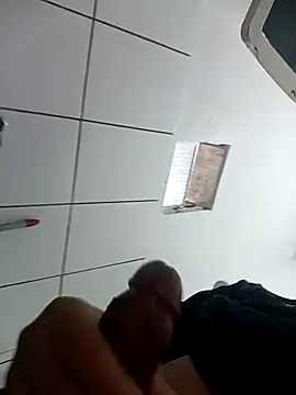 Fiel77 online show from November 2, 2:08 pm