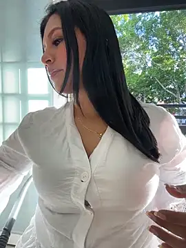 Snapshot of Sofia_Convers chatting on May 20, 12:33 pm Sofia Convers online show from May 20, 12:33 pm