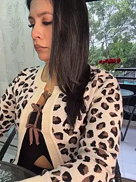 Snapshot of Sofia_Convers chatting on June 8, 1:22 pm Sofia Convers online show from June 8, 1:22 pm