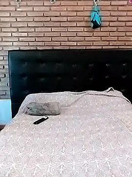 Snapshot of littlebrunett chatting on September 30, 11:15 am littlebrunett online show from September 30, 11:15 am