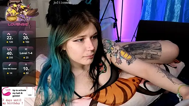 joltionmacc online show from February 17, 6:15 pm