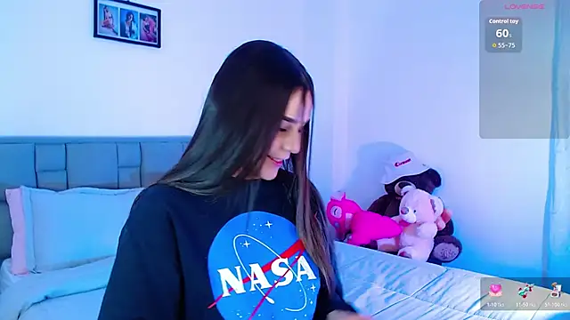 astrid-omega online show from February 5, 1:54 am