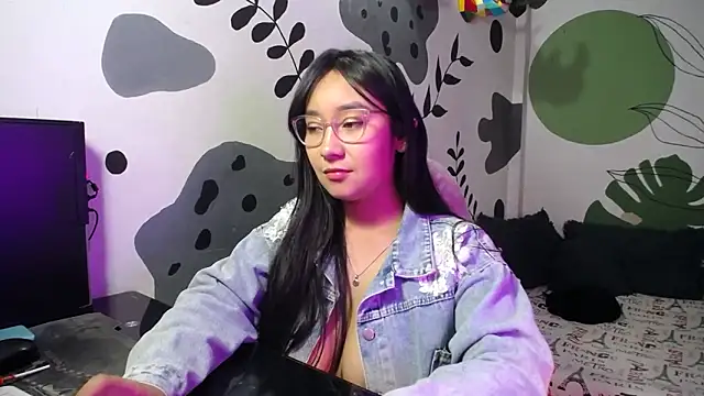 Snapshot of Anny_Angelic chatting on March 22, 2:37 am Anny Angelic online show from March 22, 2:37 am