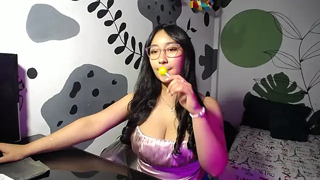 Snapshot of Anny_Angelic chatting on April 2, 3:59 am Anny Angelic online show from April 2, 3:59 am