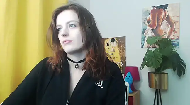 juicyNadine online show from January 6, 6:25 am