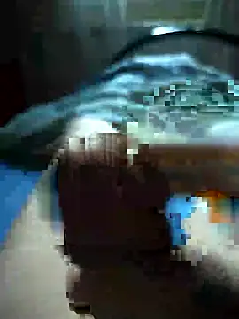 Snapshot of CazzoDURO883 chatting on June 17, 7:00 am CazzoDURO883 online show from June 17, 7:00 am