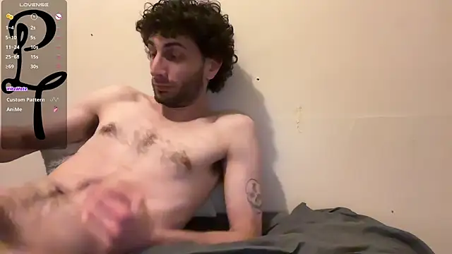 Snapshot of pantslesstraveler_plt chatting on November 14, 7:07 am pantslesstraveler plt online show from November 14, 7:07 am