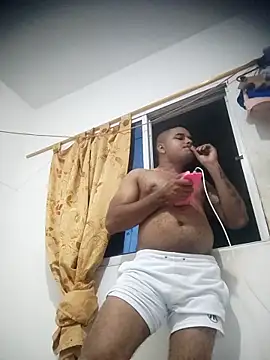 SaucyAffair0 online show from April 7, 3:40 am