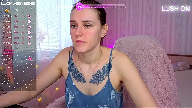 Bella  Swoon online show from March 7, 3:14 am