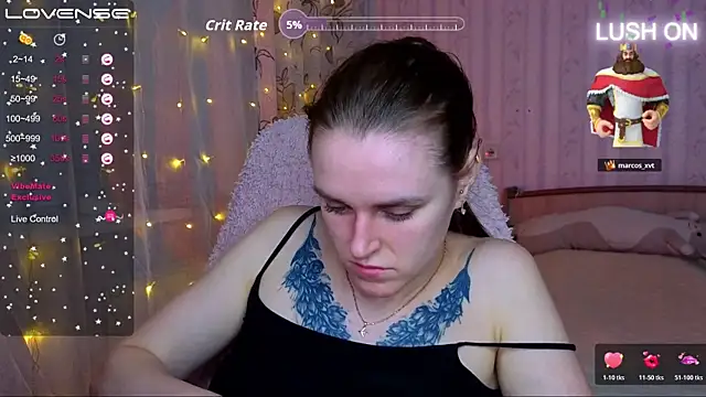 Bella  Swoon online show from March 30, 4:30 pm