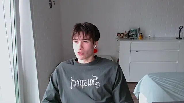 MarkusDean online show from December 5, 5:49 am