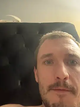 Snapshot of Tbone3390 chatting on January 17, 6:18 am Tbone3390 online show from January 17, 6:18 am