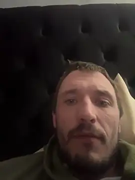 Snapshot of Tbone3390 chatting on February 4, 4:29 am Tbone3390 online show from February 4, 4:29 am