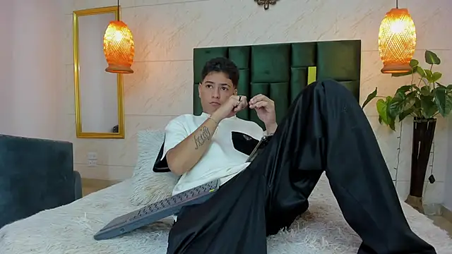 Levy Steve online show from September 19, 3:41 am