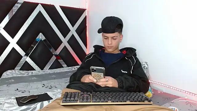 Levy Steve online show from February 28, 10:55 pm