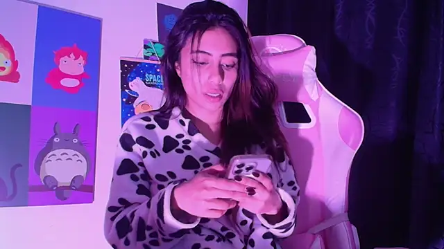 miss onlybaby online show from November 20, 5:18 am