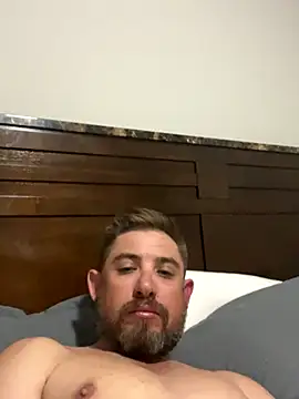 Snapshot of caliguy37 chatting on November 10, 6:23 am caliguy37 online show from November 10, 6:23 am