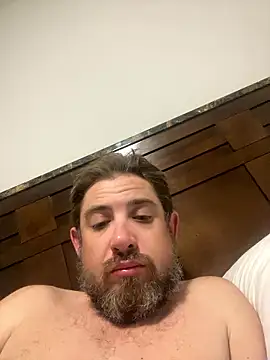 Snapshot of caliguy37 chatting on January 9, 5:43 am caliguy37 online show from January 9, 5:43 am
