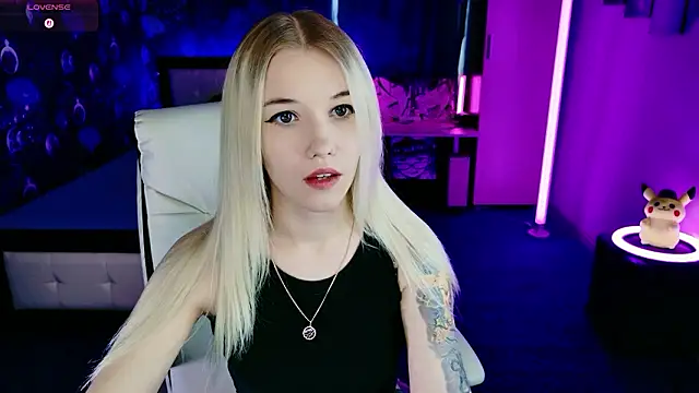 ShhhO O online show from February 16, 9:49 am